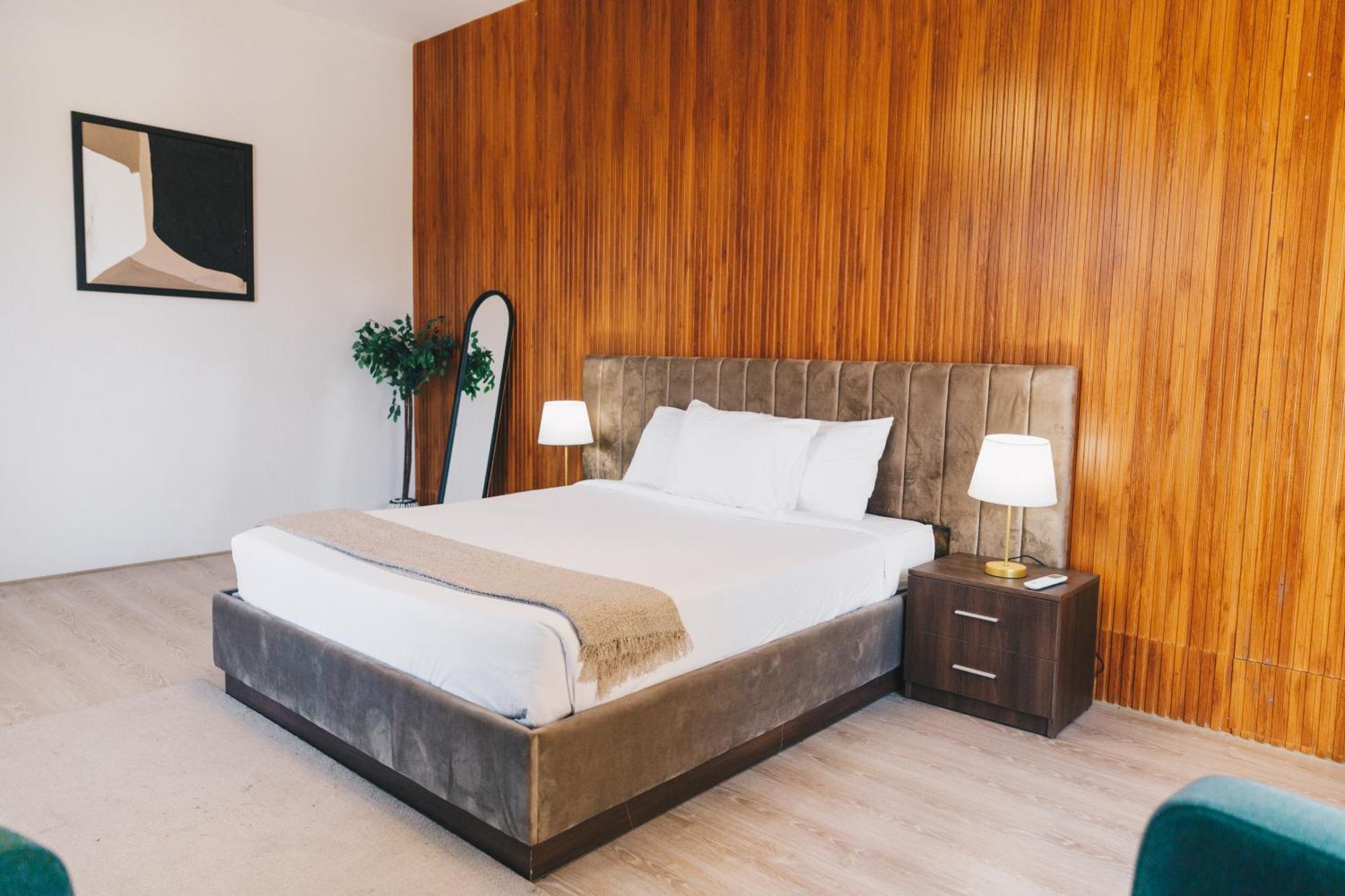 Apartment The Seven Six Near Waterway 5a Mall By Elegant