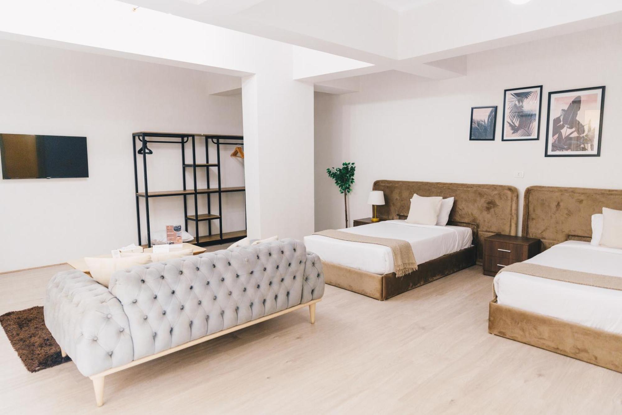 The Seven Six Near Waterway 5a Mall By Elegant Apartment *